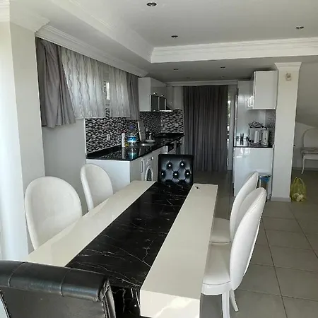 Diamond Villa's Cedit